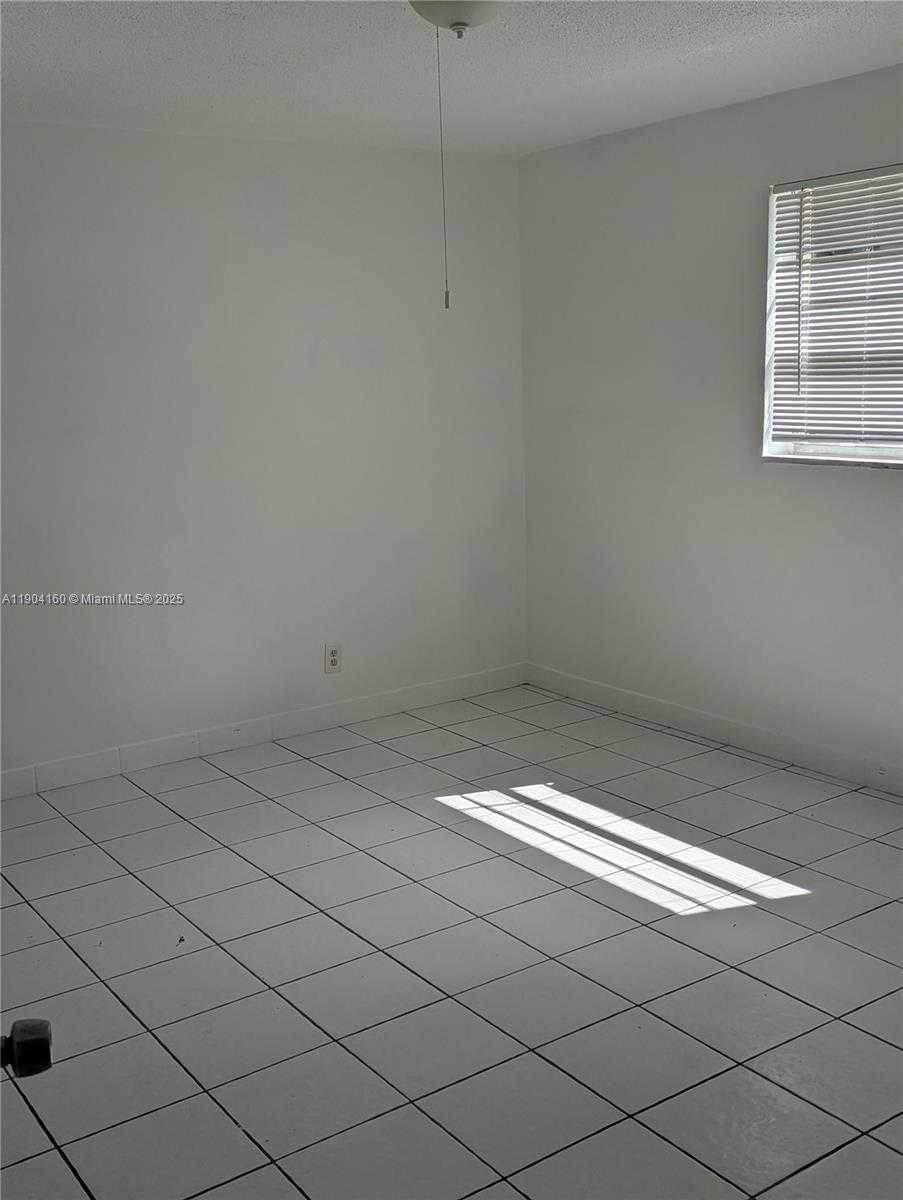 Small Image of 1830 SHERIDAN ST #107, Hollywood Number 6