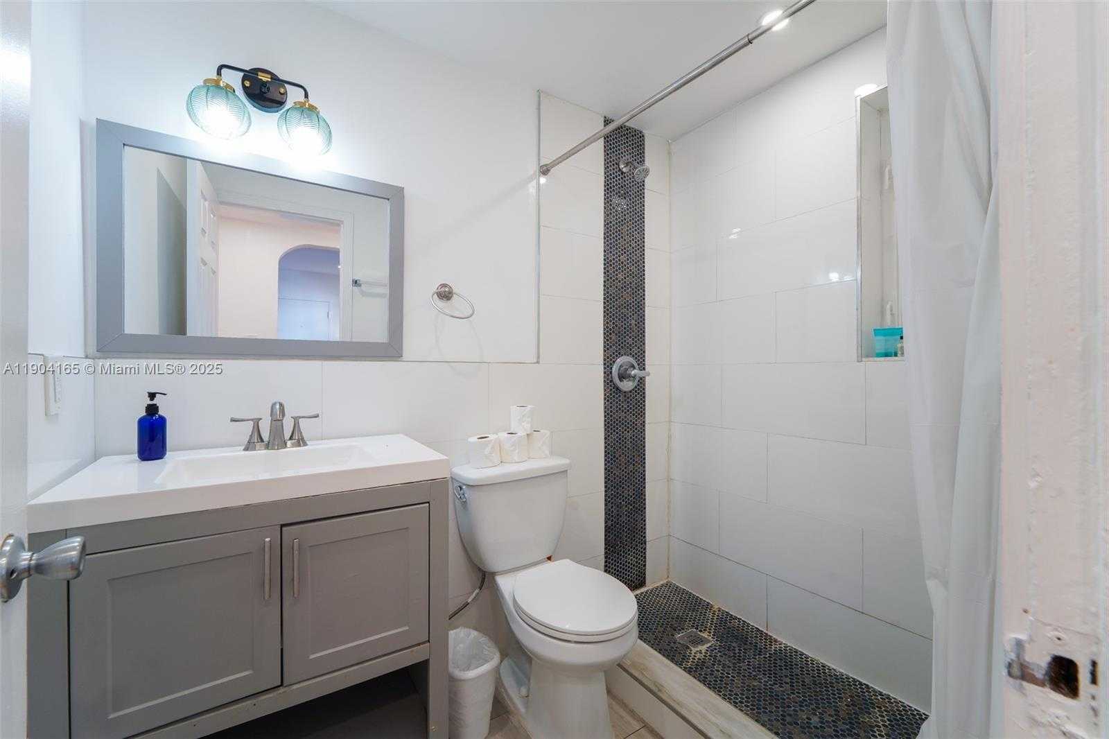 Small Image of 1538 JEFFERSON AVE #8, Miami Beach Number 11