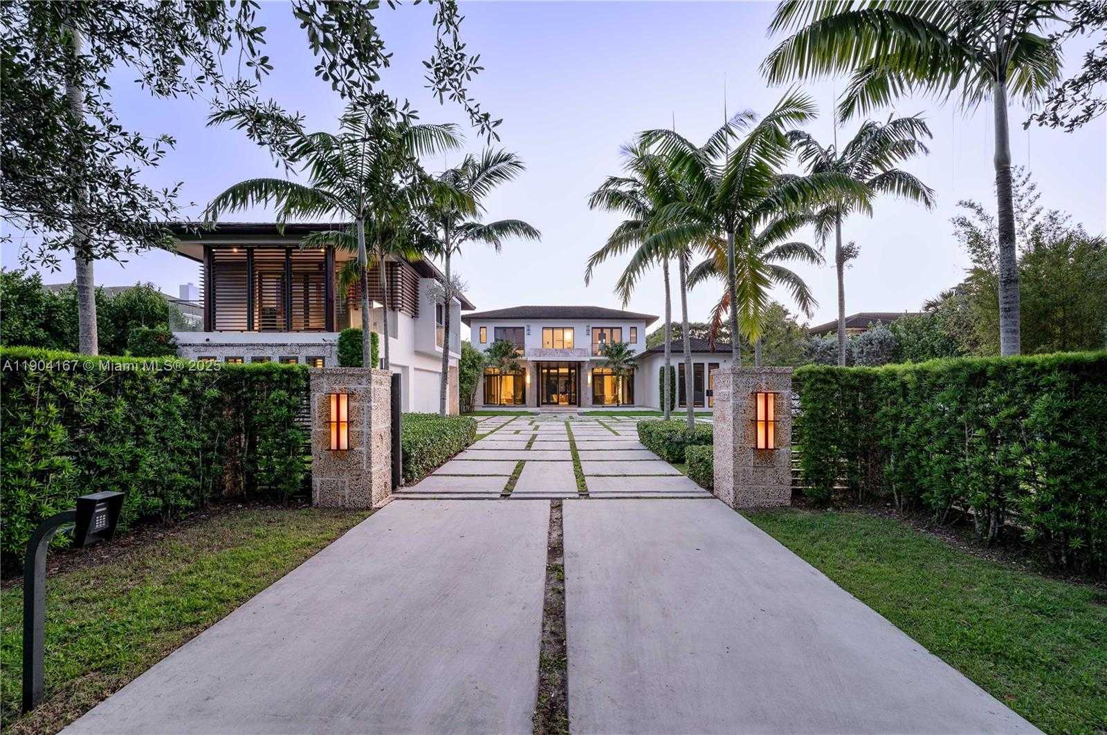 Small Image of 9000 SOUTH WEST 63RD CT, Pinecrest Number 11