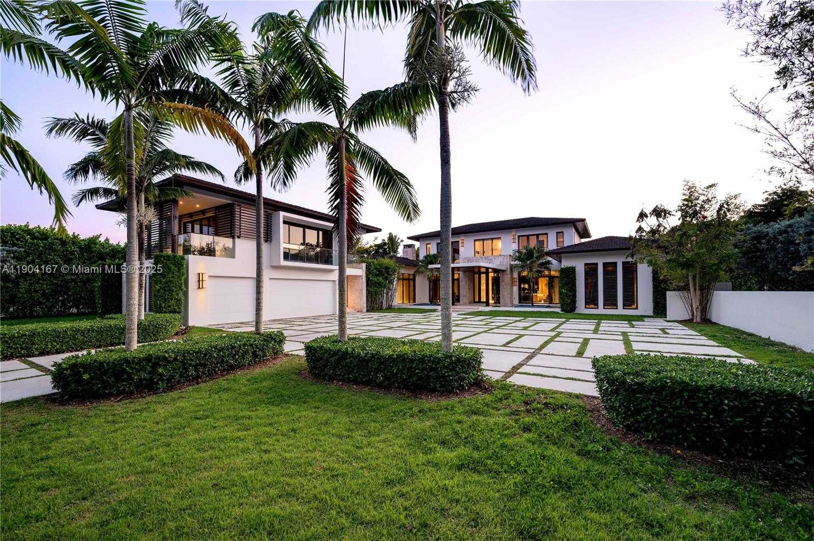 Small Image of 9000 SOUTH WEST 63RD CT, Pinecrest Number 12