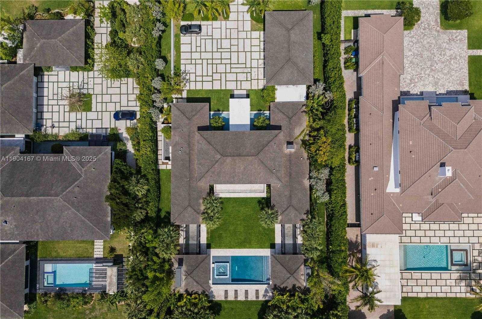 Small Image of 9000 SOUTH WEST 63RD CT, Pinecrest Number 32