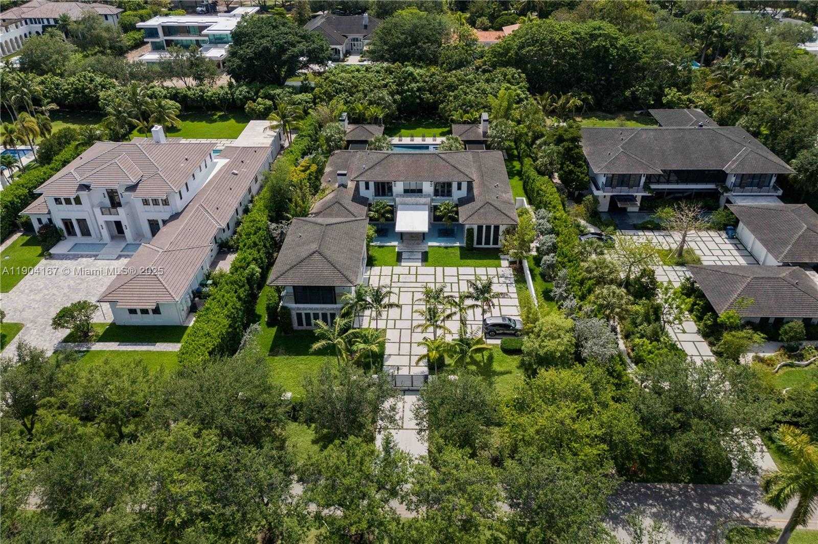 Small Image of 9000 SOUTH WEST 63RD CT, Pinecrest Number 34