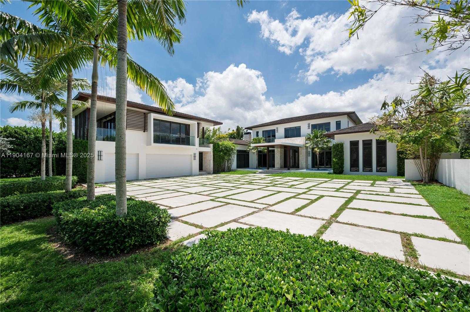 Small Image of 9000 SOUTH WEST 63RD CT, Pinecrest Number 4