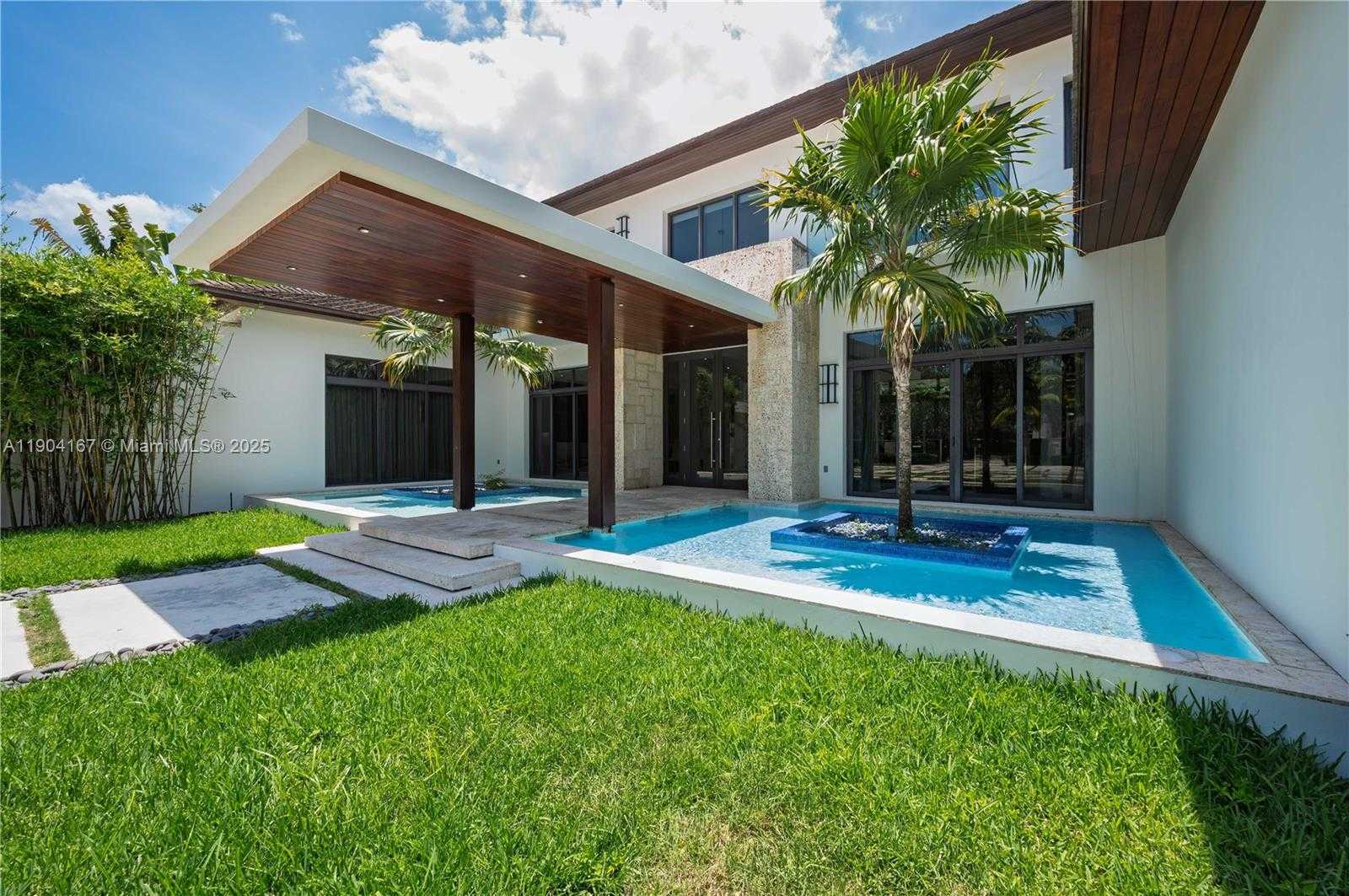 Small Image of 9000 SOUTH WEST 63RD CT, Pinecrest Number 6