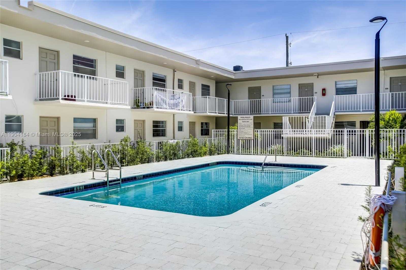 Small Image of 1720 CLEVELAND ST #202E, Hollywood Number 6