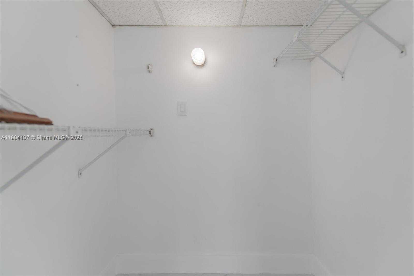 Small Image of 1950 SOUTH OCEAN DR #19A, Hallandale Beach Number 17