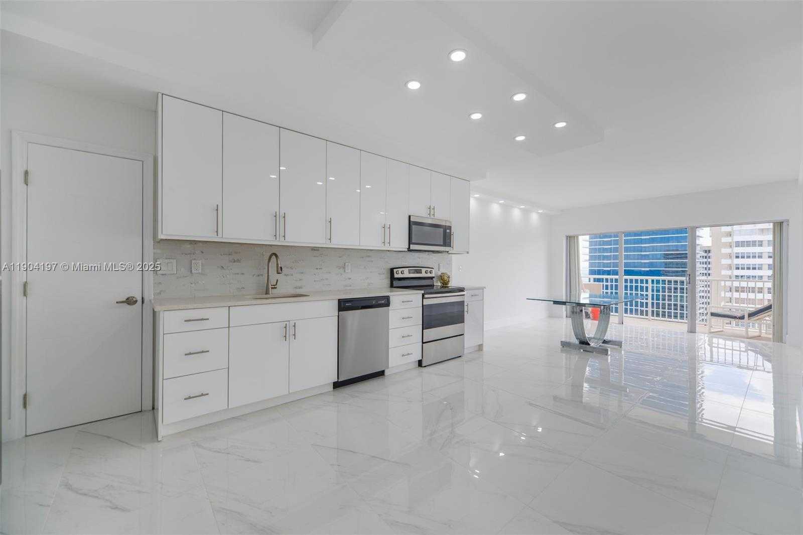 Small Image of 1950 SOUTH OCEAN DR #19A, Hallandale Beach Number 5