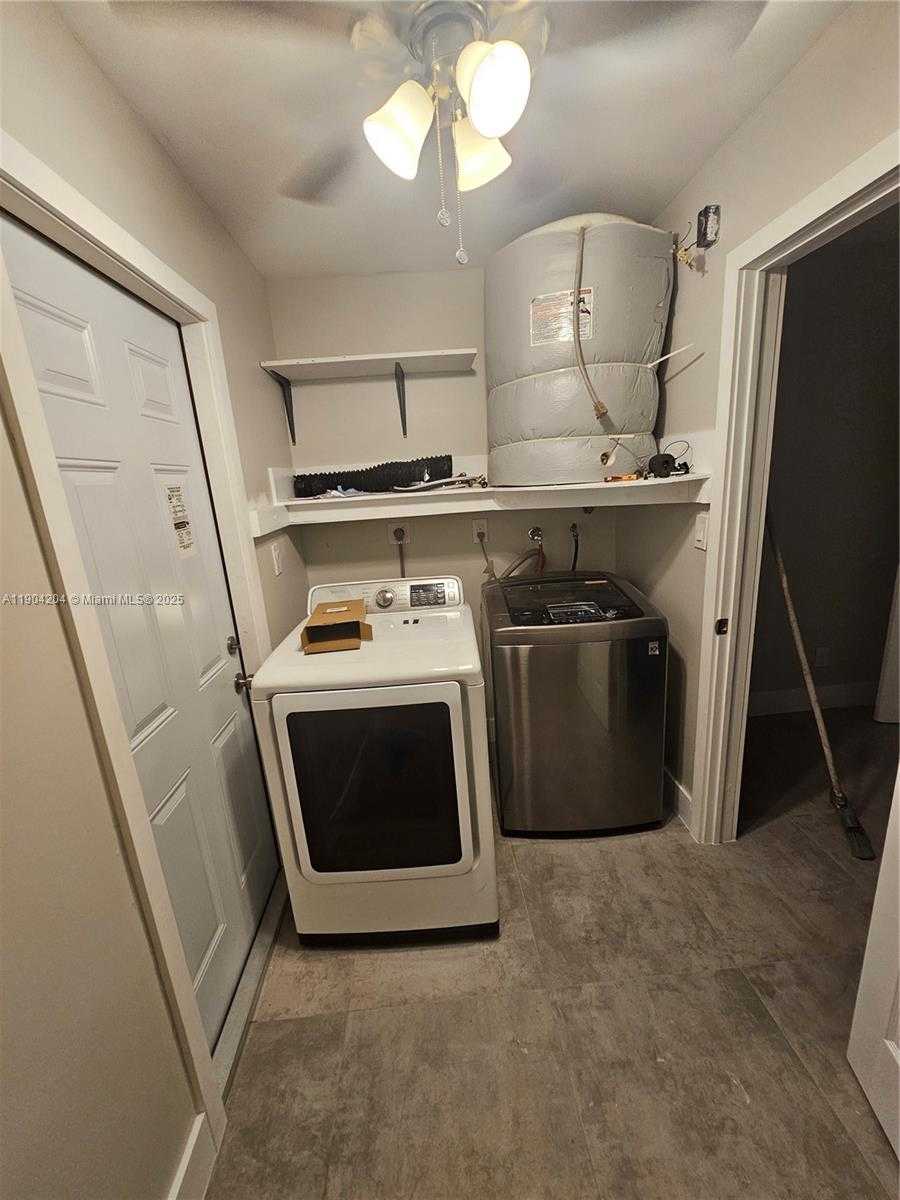 Small Image of 7302 NORTH WEST 76TH DR #1-2, Tamarac Number 3