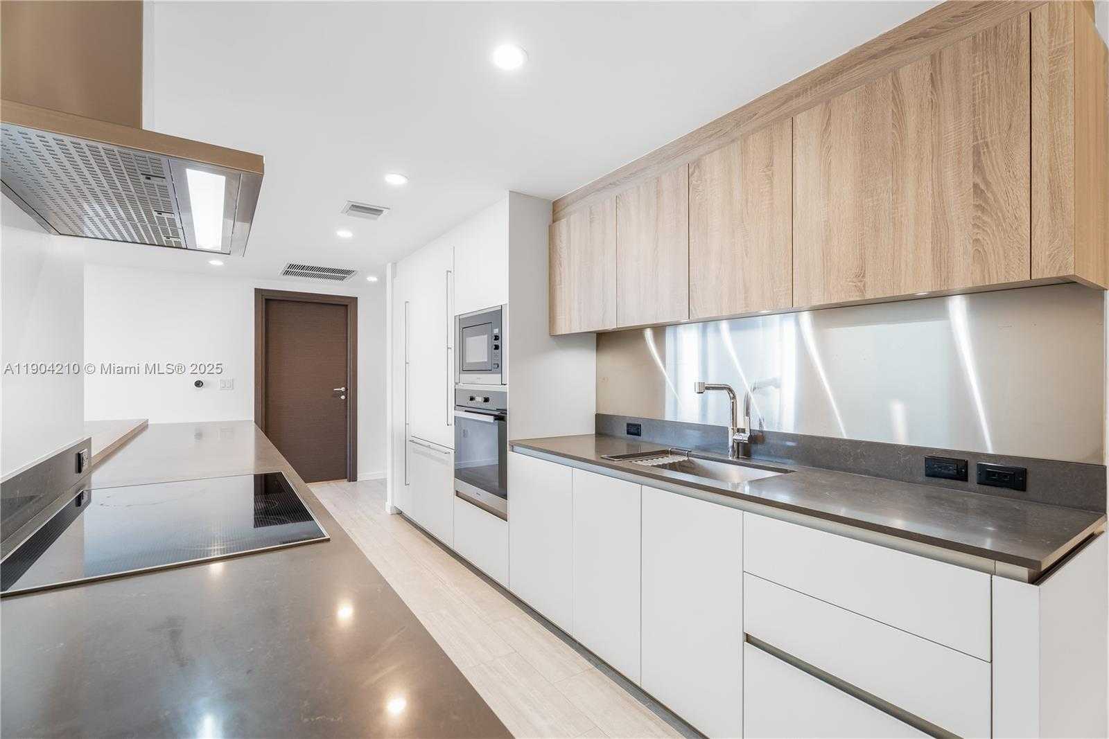 Imagen de Pequeño Objeto