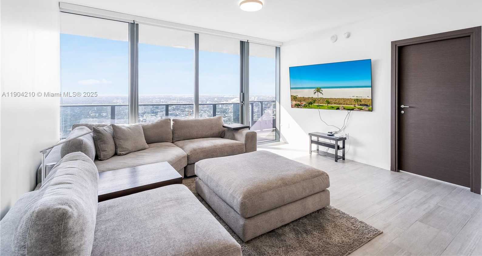 Imagen de Pequeño Objeto