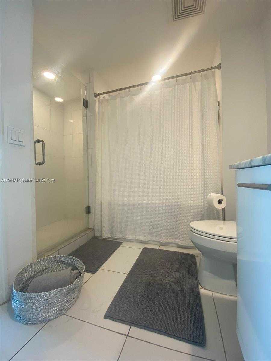 Small Image of 55 SOUTH EAST 6TH ST #1706, Miami Number 10