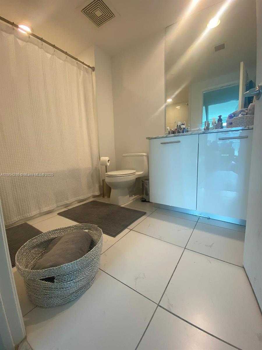 Small Image of 55 SOUTH EAST 6TH ST #1706, Miami Number 11