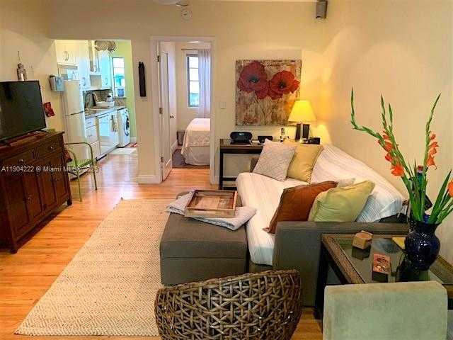 Small Image of 744 LENOX AVE #3, Miami Beach Number 11