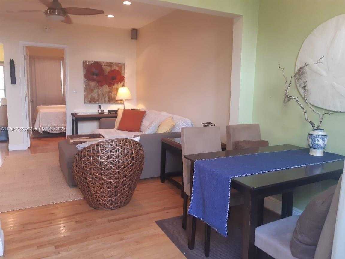 Small Image of 744 LENOX AVE #3, Miami Beach Number 3