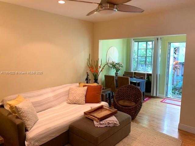 Small Image of 744 LENOX AVE #3, Miami Beach Number 9
