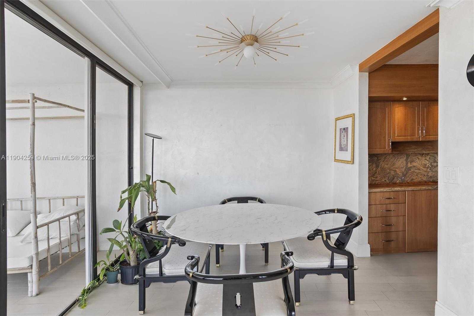 Small Image of 19707 TURNBERRY WAY #19H, Aventura Number 16