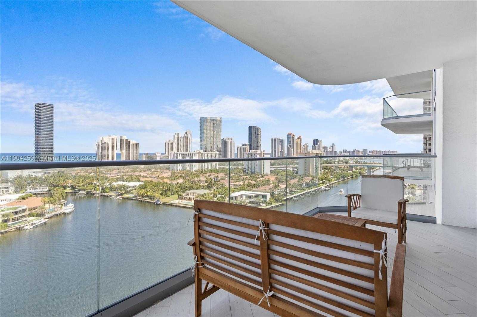Small Image of 19707 TURNBERRY WAY #19H, Aventura Number 28