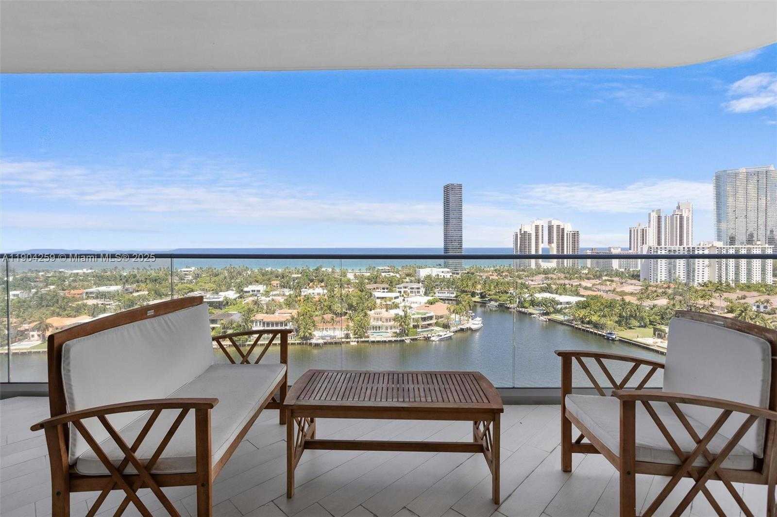 Small Image of 19707 TURNBERRY WAY #19H, Aventura Number 29