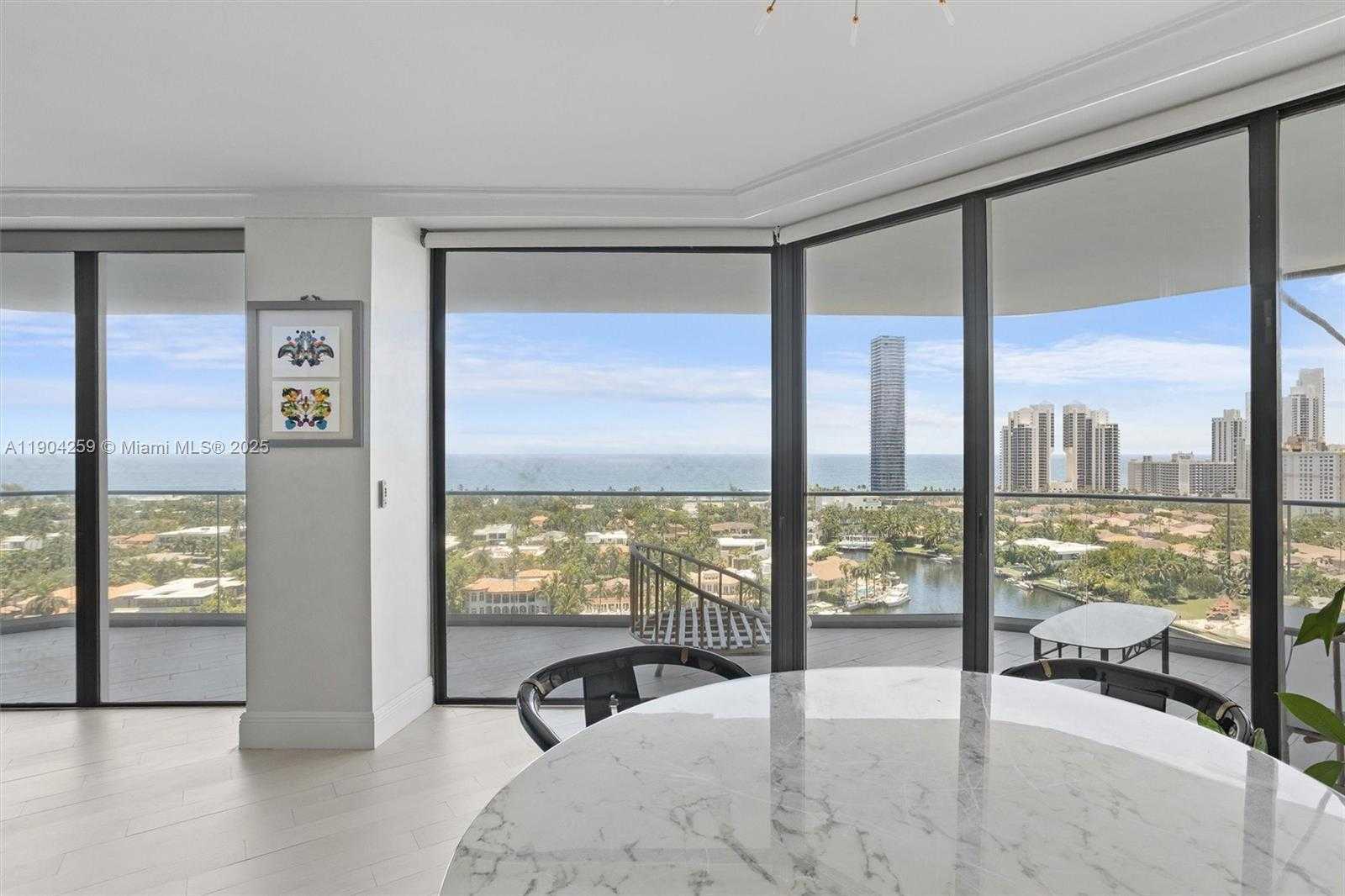 Small Image of 19707 TURNBERRY WAY #19H, Aventura Number 7
