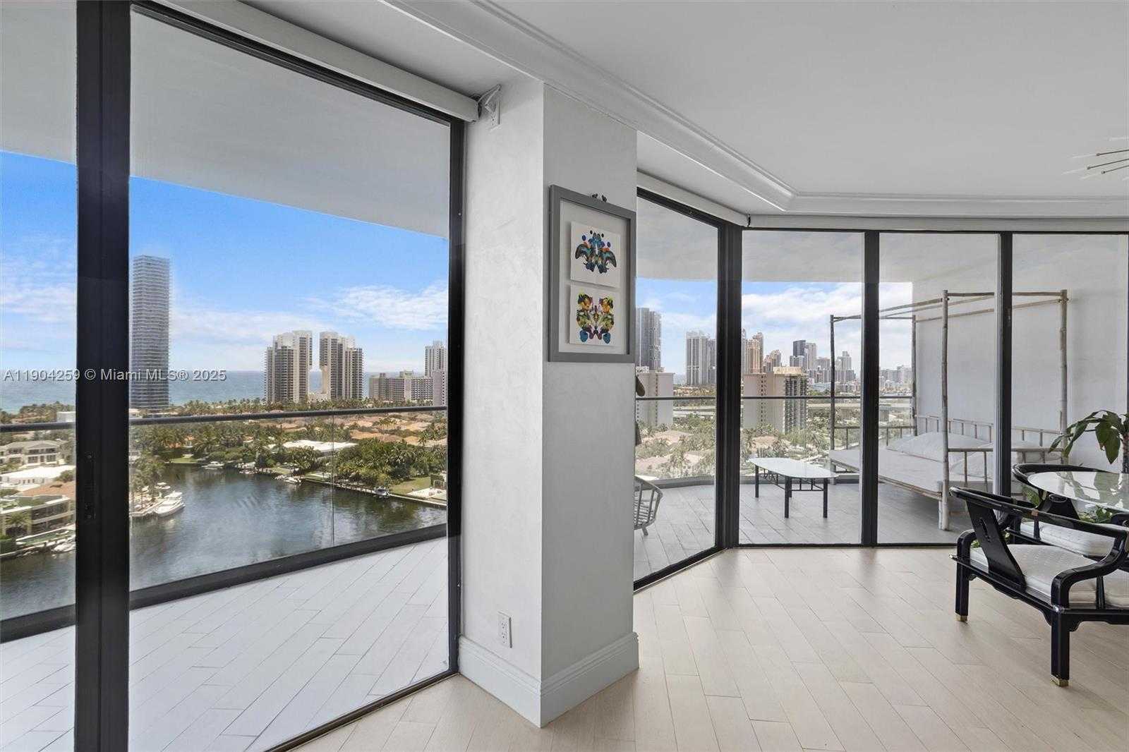 Small Image of 19707 TURNBERRY WAY #19H, Aventura Number 9