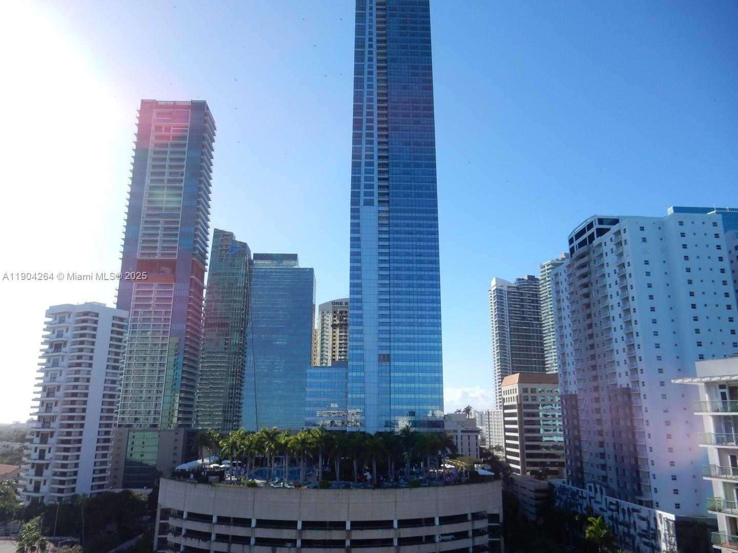 Small Image of 1420 BRICKELL BAY DR #1406D, Miami Number 3