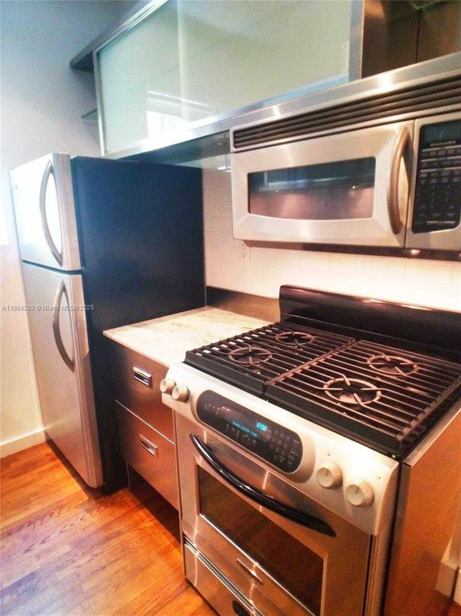 Small Image of 1751 JAMES AVE #104, Miami Beach Number 14