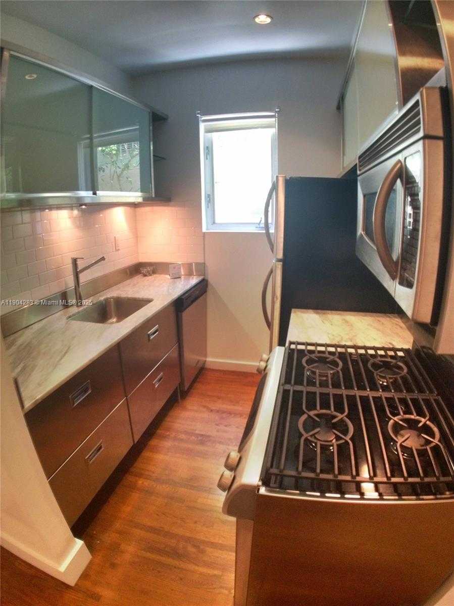 Small Image of 1751 JAMES AVE #104, Miami Beach Number 17