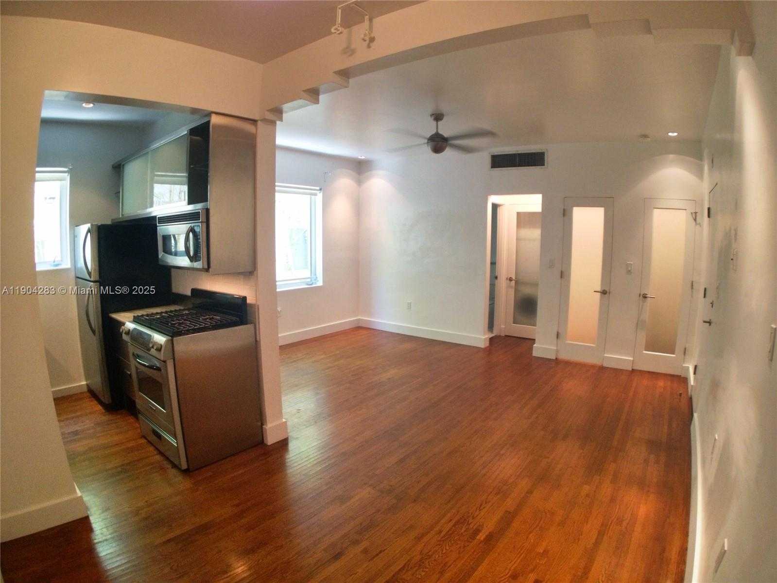 Small Image of 1751 JAMES AVE #104, Miami Beach Number 18