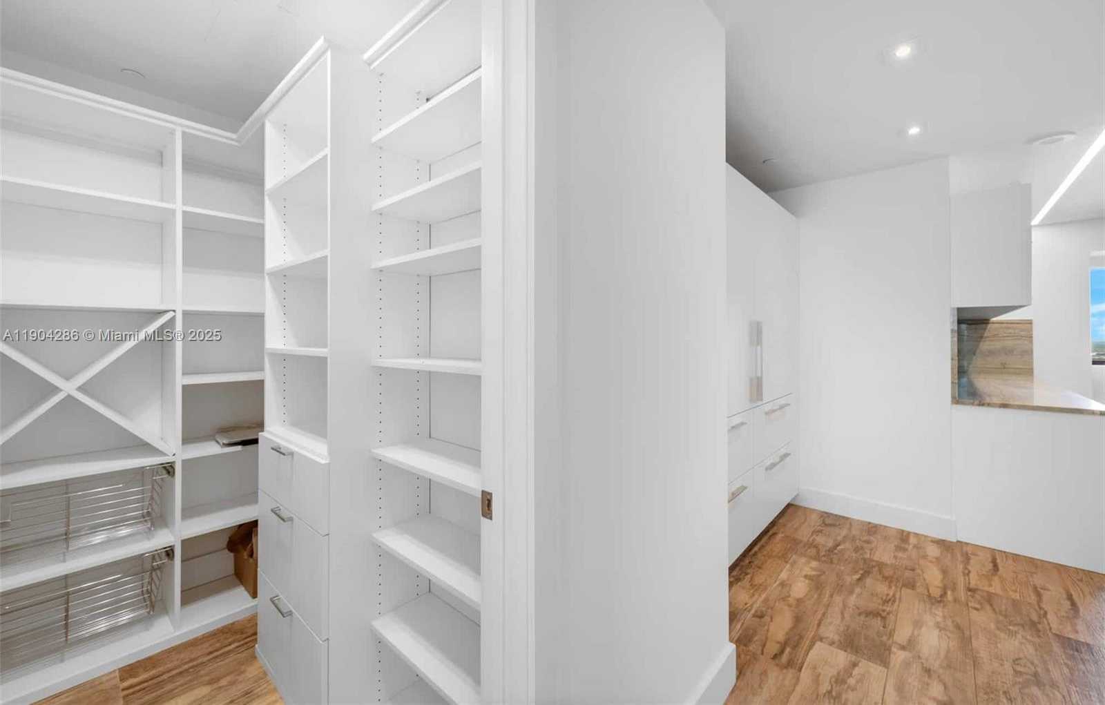 Small Image of 650 NORTH EAST 32ND ST #PH5201, Miami Number 19