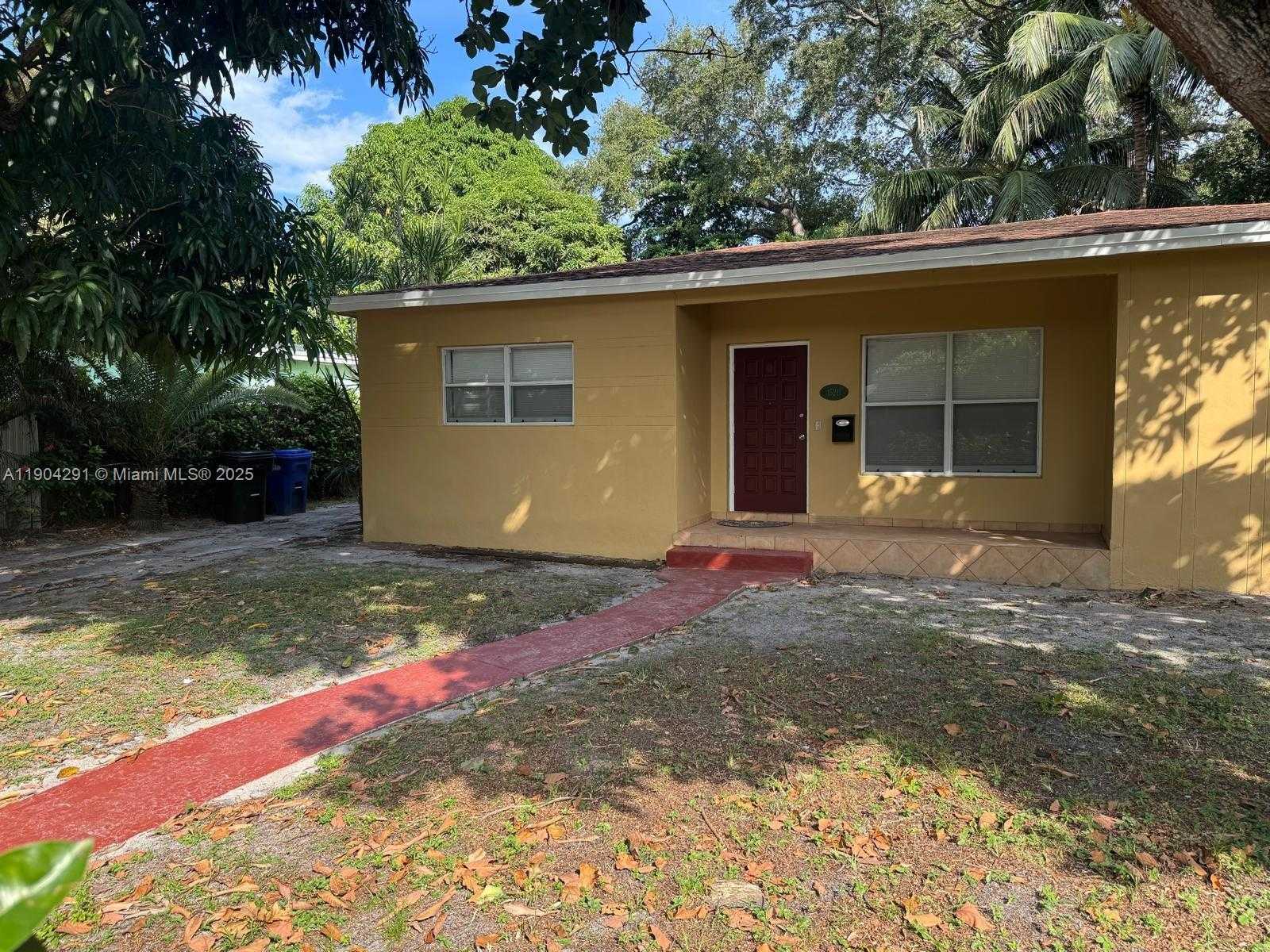 Small Image of 15211 NORTH EAST 10TH AVE, North Miami Beach Number 2