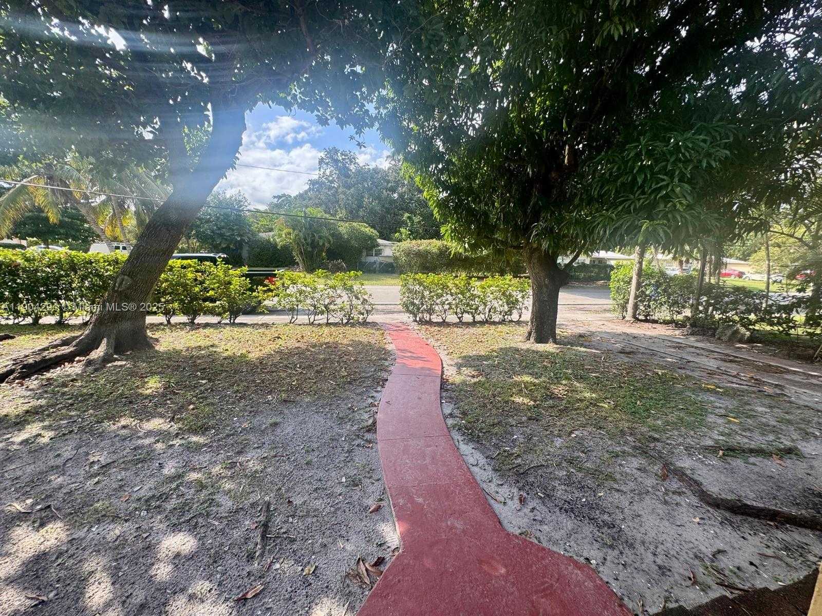 Small Image of 15211 NORTH EAST 10TH AVE, North Miami Beach Number 8