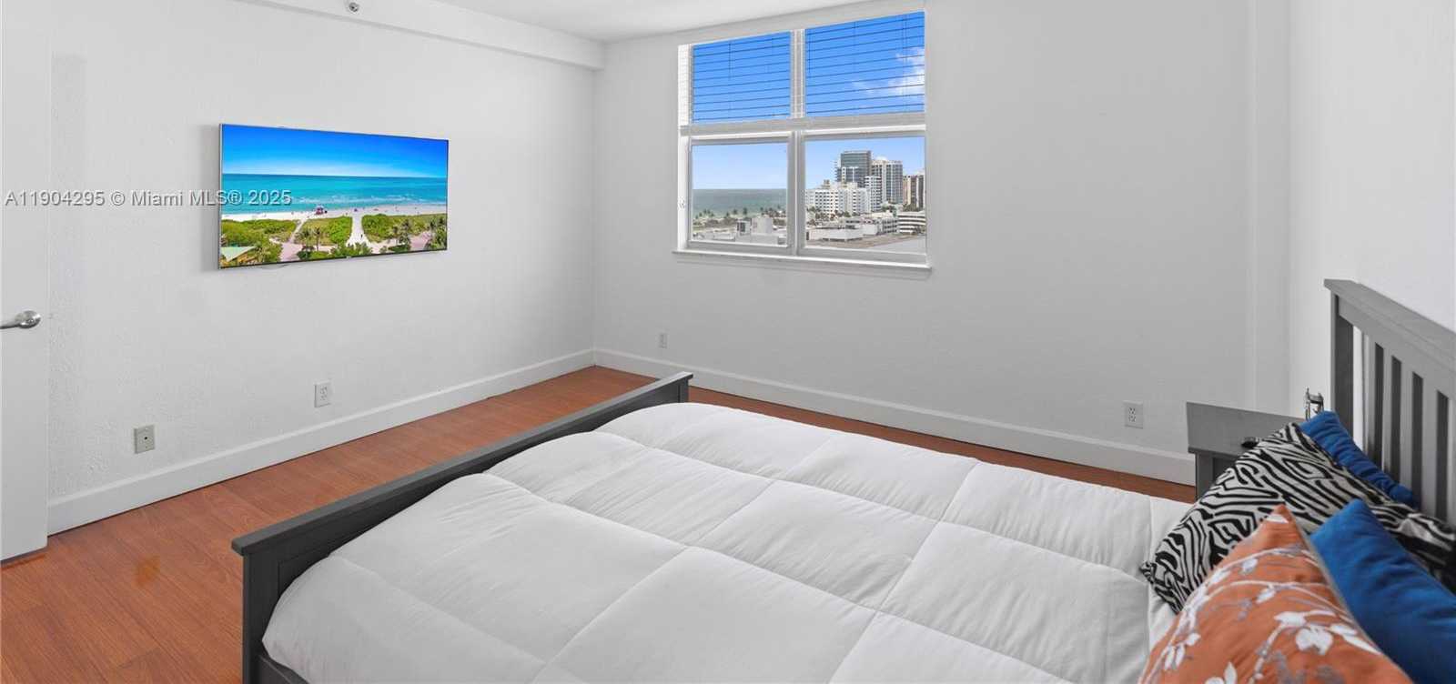 Small Image of 401 69TH ST #1204, Miami Beach Number 17