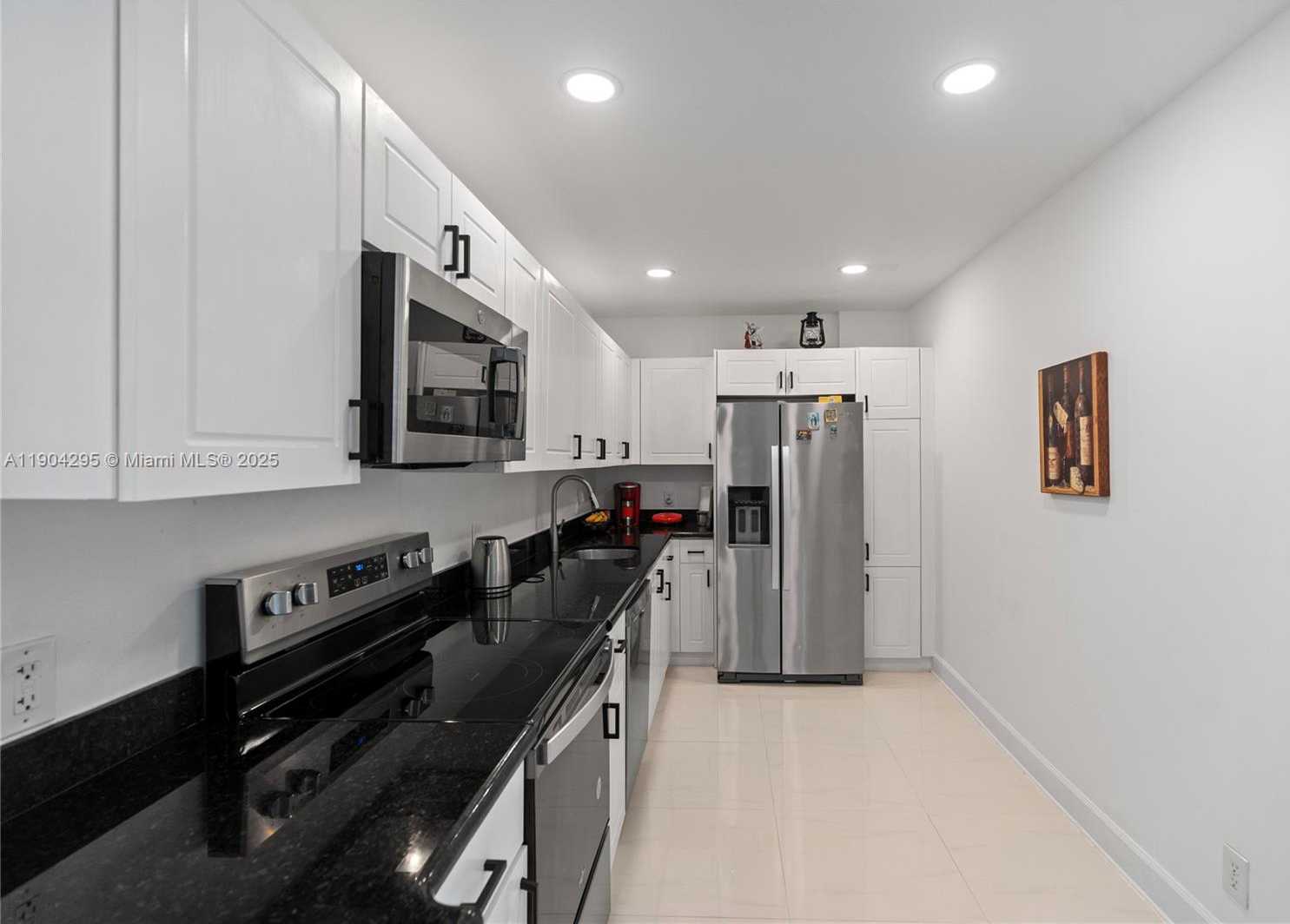 Small Image of 401 69TH ST #1204, Miami Beach Number 5