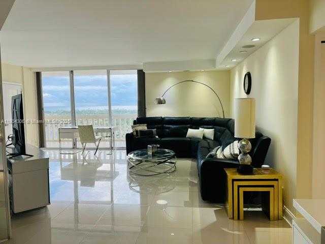 Small Image of 19355 TURNBERRY WAY #10A, Aventura Number 22