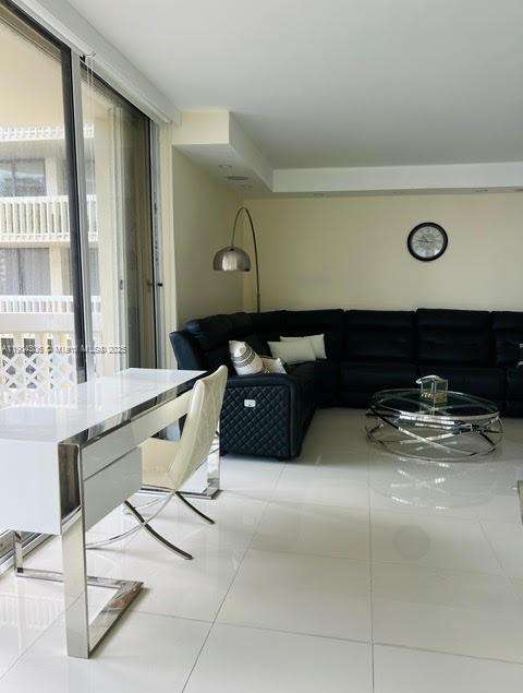Small Image of 19355 TURNBERRY WAY #10A, Aventura Number 23
