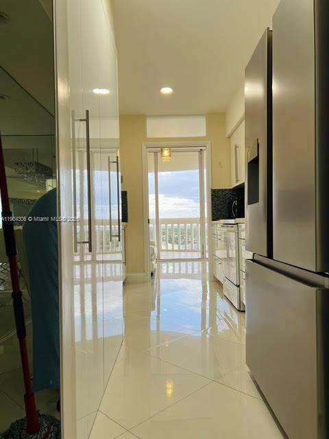 Small Image of 19355 TURNBERRY WAY #10A, Aventura Number 26