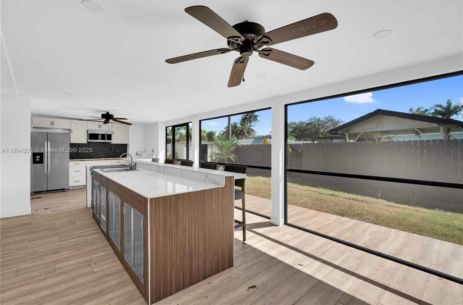 Small Image of 14970 LEISURE DR #14970, Homestead Number 32