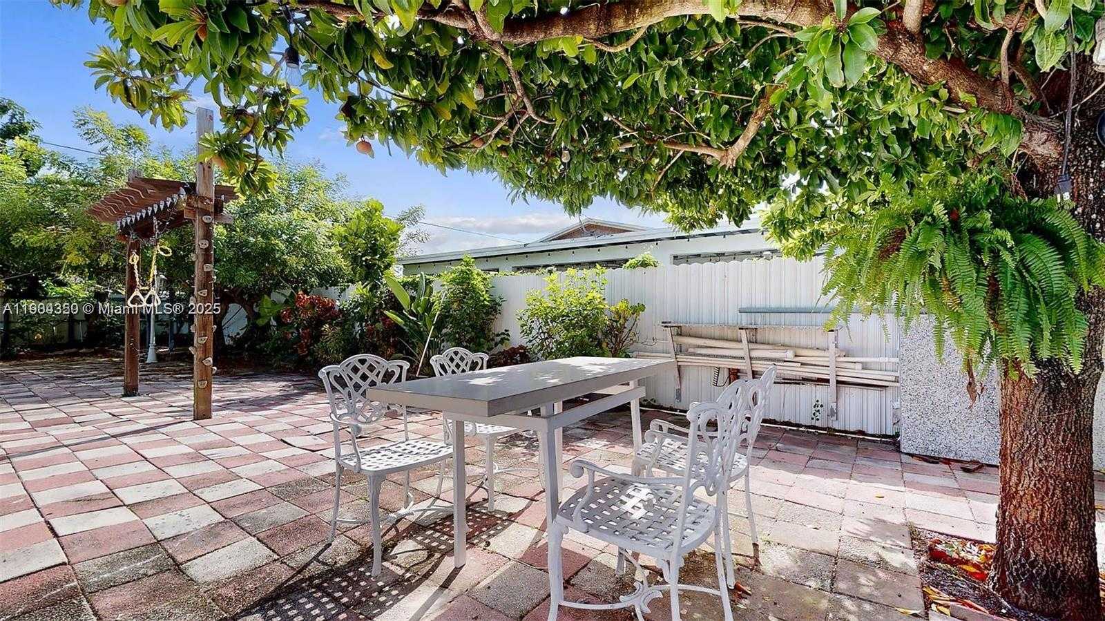 Small Image of 15704 SOUTH WEST 302ND TER, Homestead Number 23