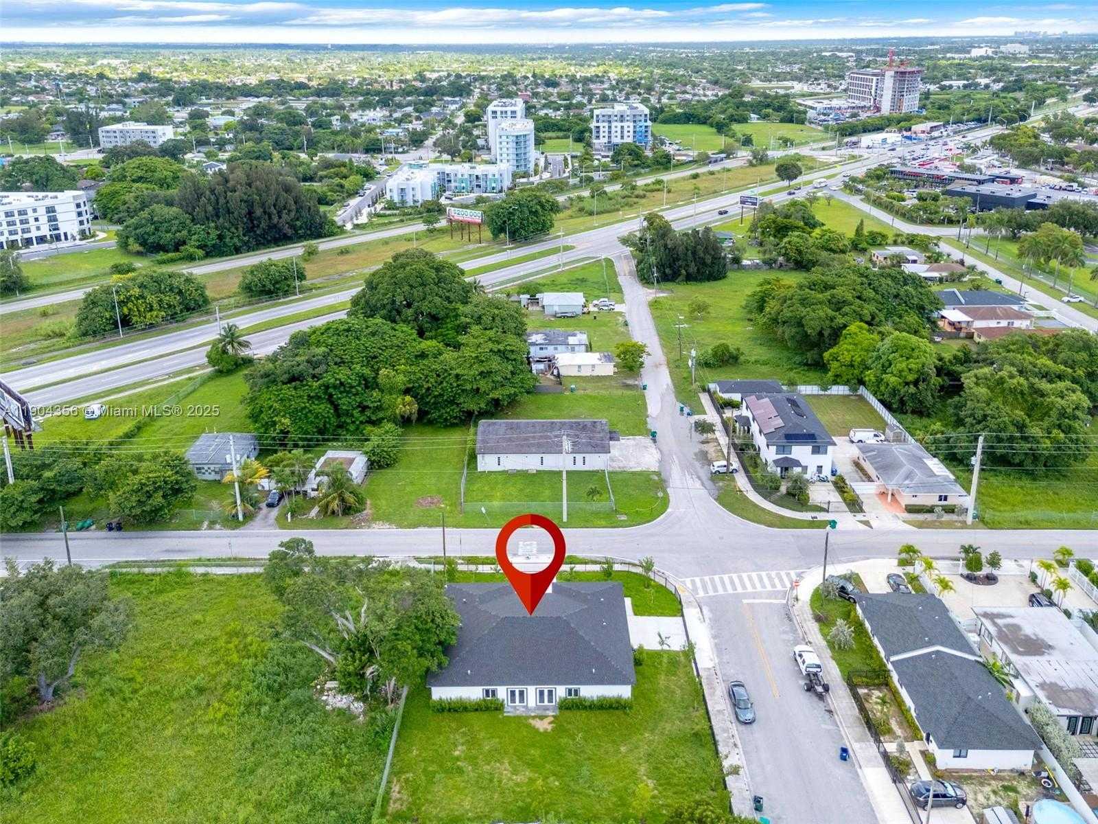 Small Image of 11870 SOUTH WEST 220TH ST #B, Miami Number 9