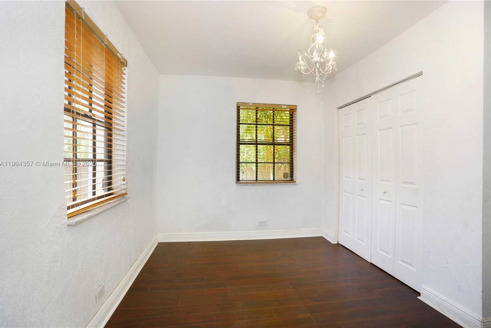 Small Image of 1027 SOUTH WEST 22 ST, Miami Number 10