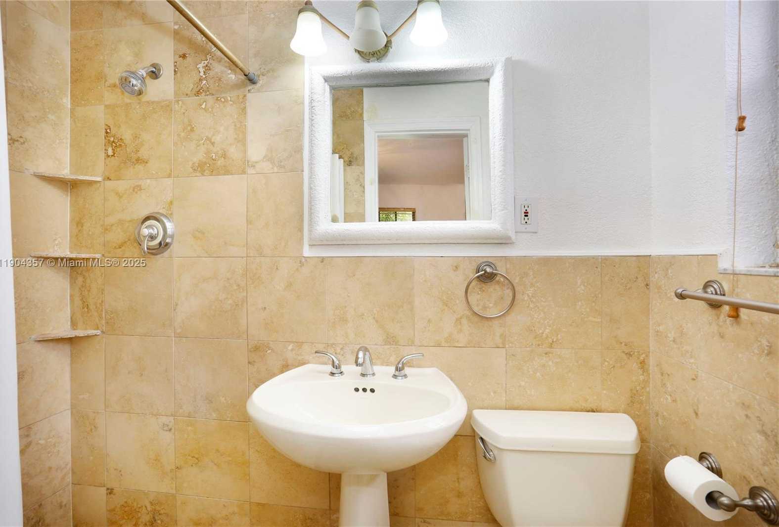 Small Image of 1027 SOUTH WEST 22 ST, Miami Number 12