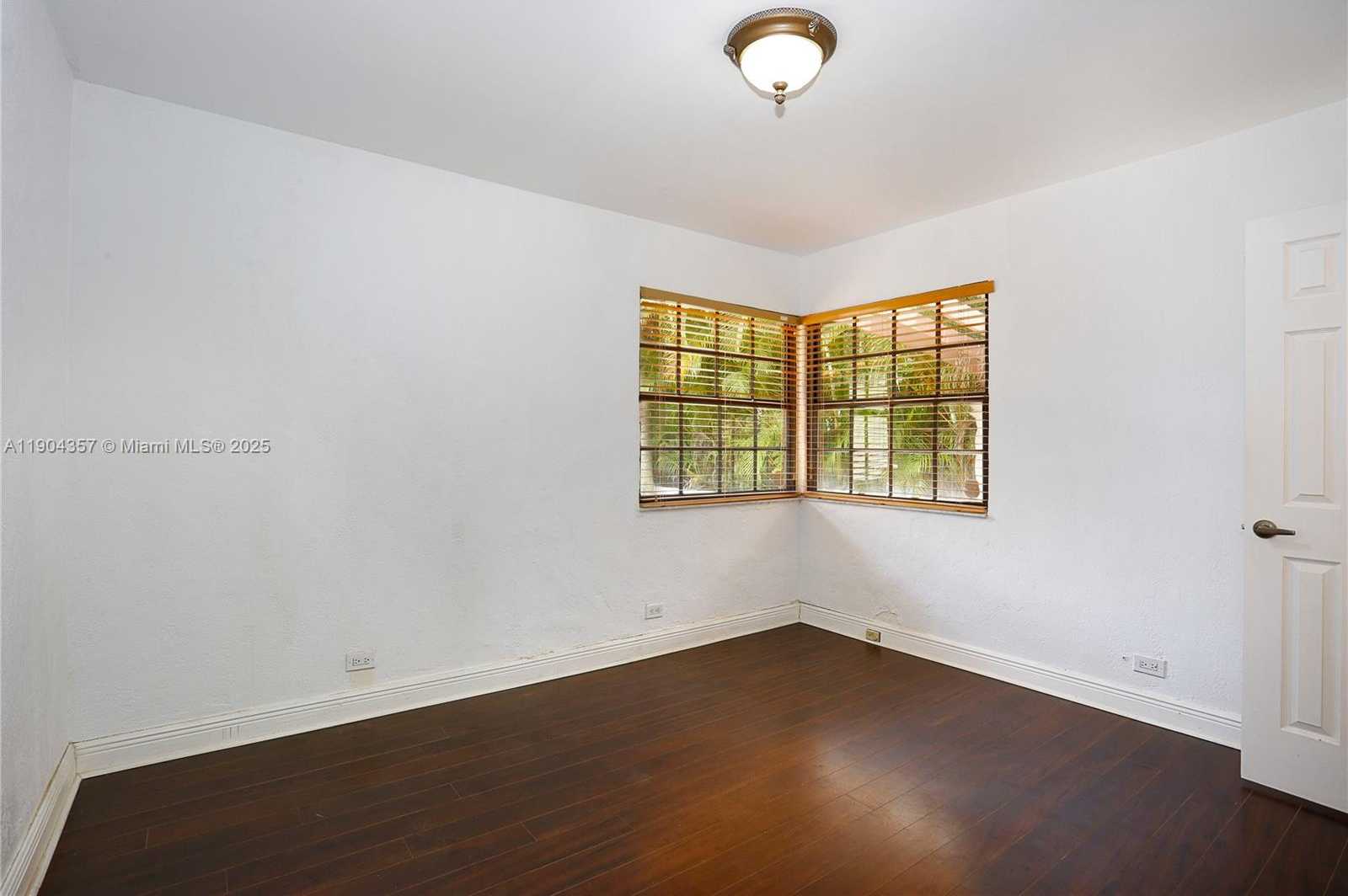 Small Image of 1027 SOUTH WEST 22 ST, Miami Number 15