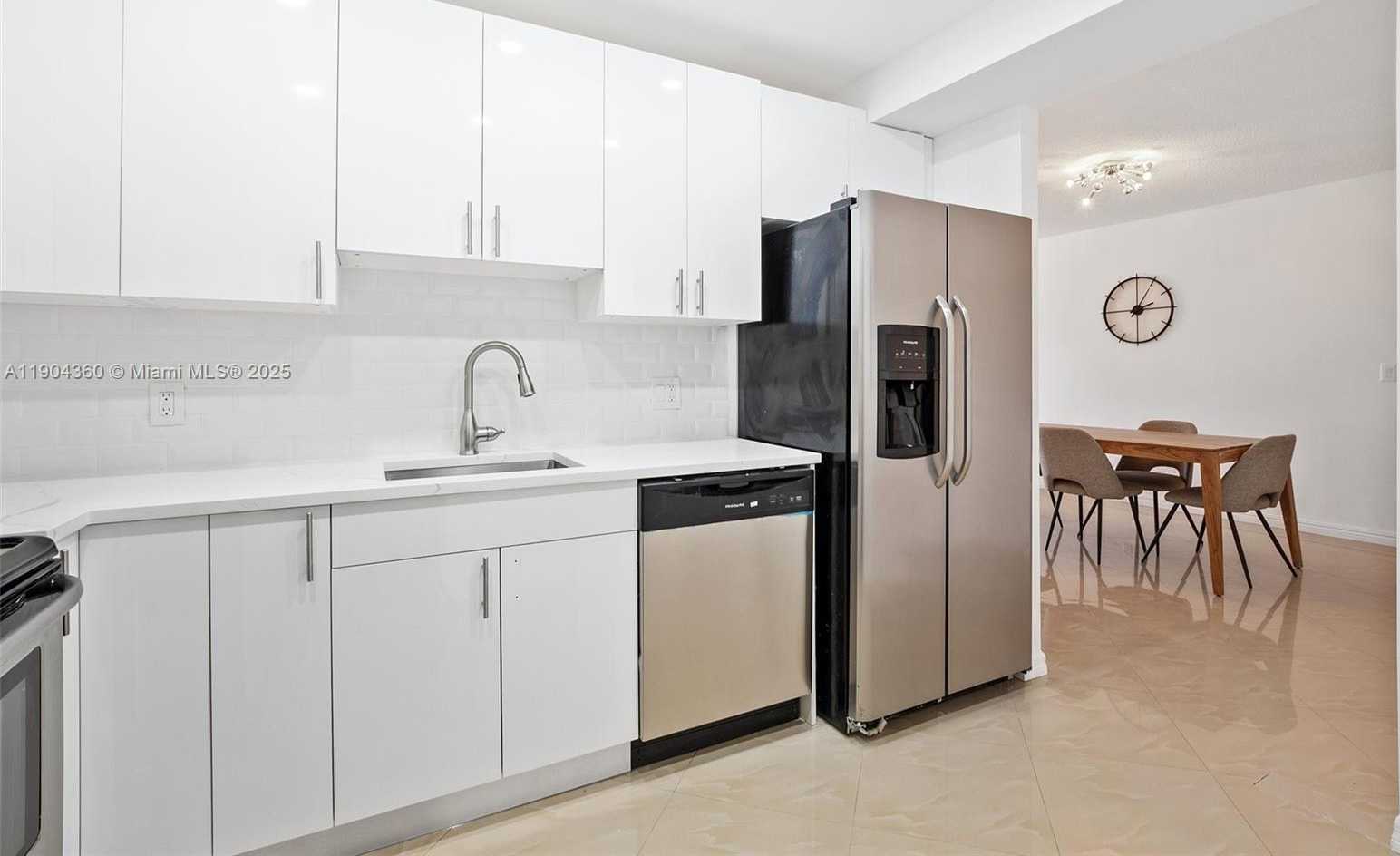 Small Image of 1985 SOUTH OCEAN DR #2M, Hallandale Beach Number 13