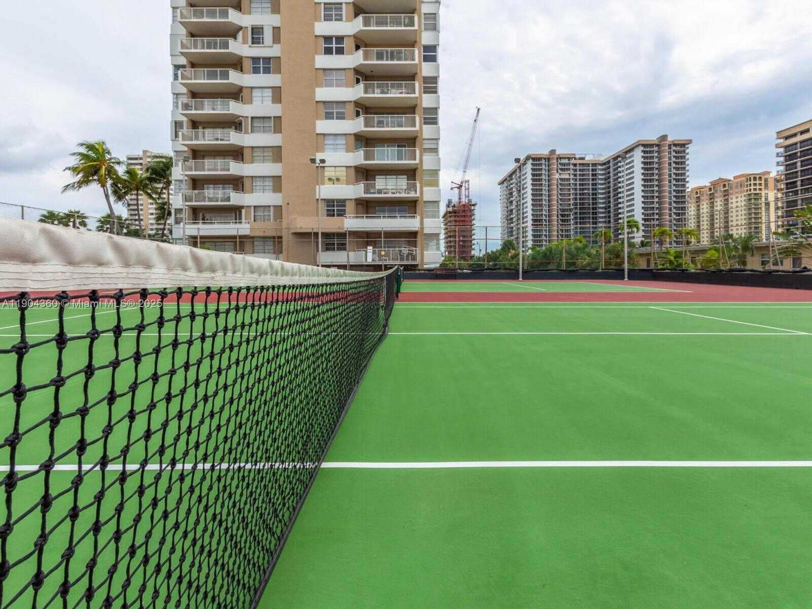 Small Image of 1985 SOUTH OCEAN DR #2M, Hallandale Beach Number 24