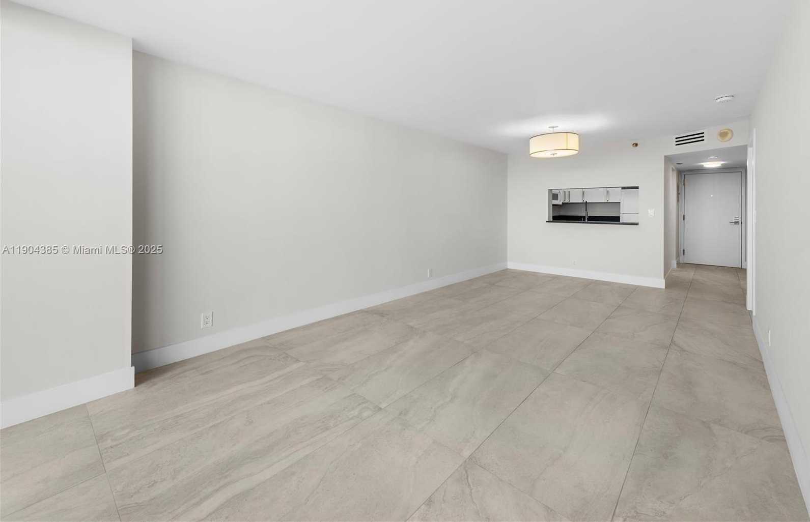 Small Image of 2555 COLLINS AVE #904, Miami Beach Number 11