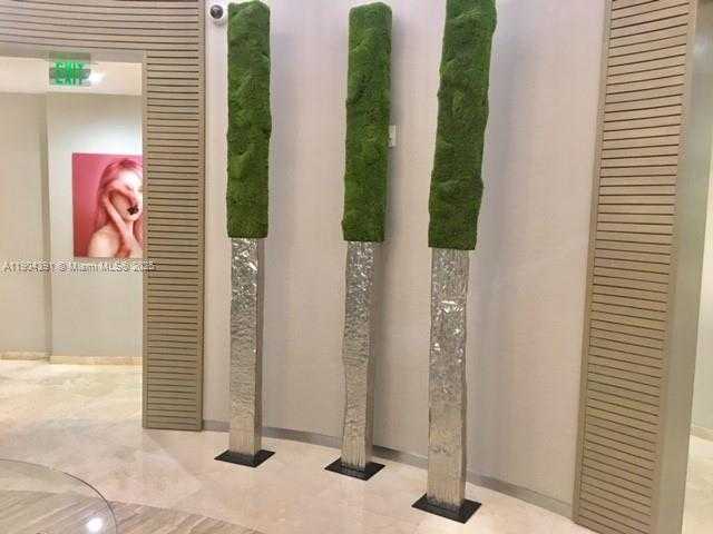 Small Image of 10275 COLLINS AV #514, Bal Harbour Number 45