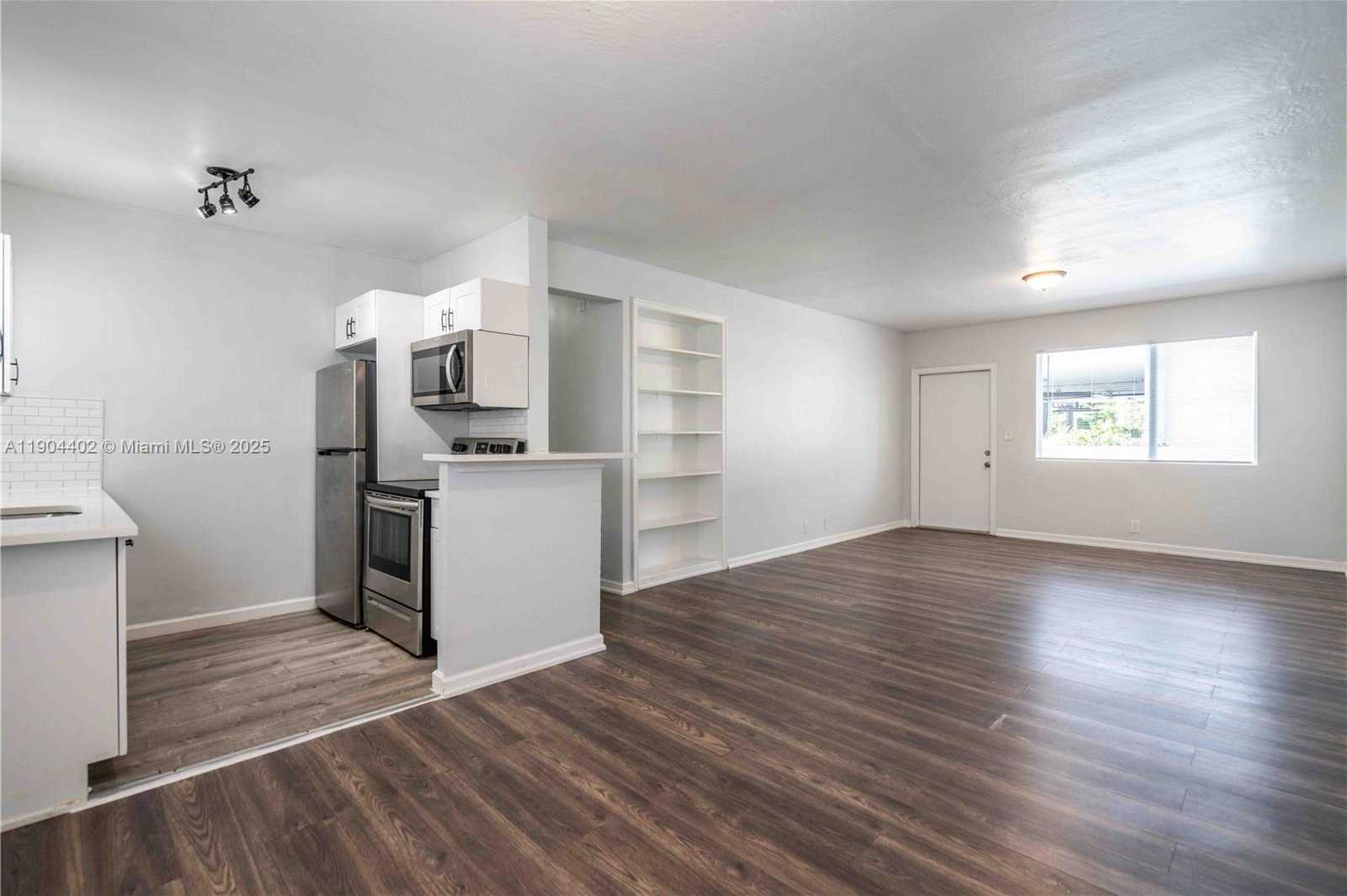 Small Image of 6871 ABBOTT AVE #3, Miami Beach Number 3