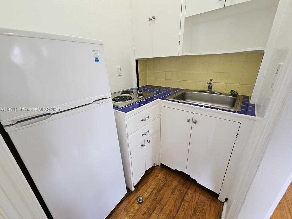 Small Image of 850 JEFFERSON AVE #12A, Miami Beach Number 4