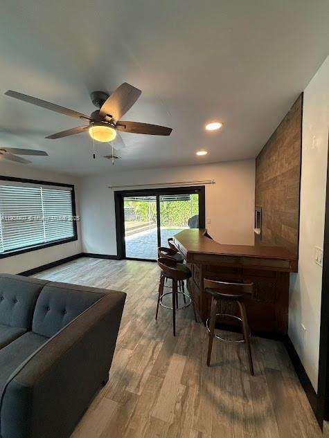 Small Image of 4902 SOUTH WEST 87TH PL, Miami Number 10