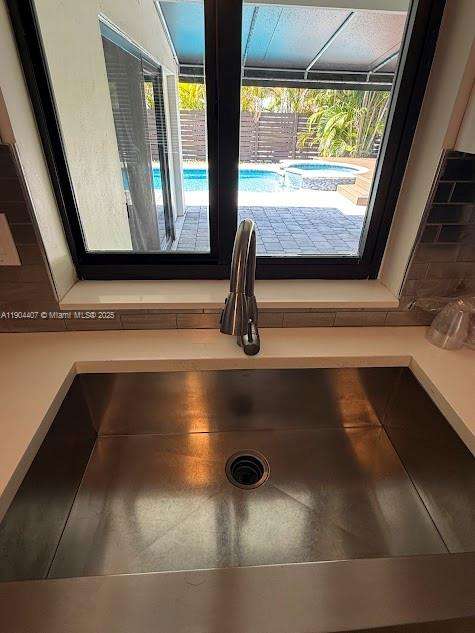 Small Image of 4902 SOUTH WEST 87TH PL, Miami Number 16